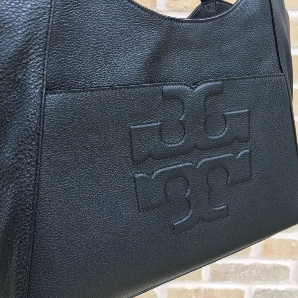 Tory Burch Bombe Large East West Tote Bag - Picture 6 of 6